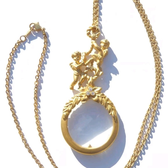 vintage avon magnifying glass necklace
